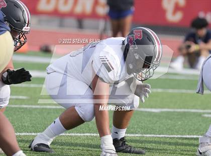 Thumbnail 2 in Mater Dei Catholic vs. Red Mountain (Honor Bowl) photogallery.