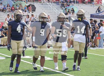 Thumbnail 2 in Mater Dei Catholic vs. Red Mountain (Honor Bowl) photogallery.