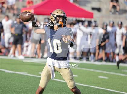 Thumbnail 1 in Mater Dei Catholic vs. Red Mountain (Honor Bowl) photogallery.
