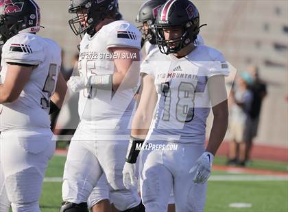 Thumbnail 1 in Mater Dei Catholic vs. Red Mountain (Honor Bowl) photogallery.
