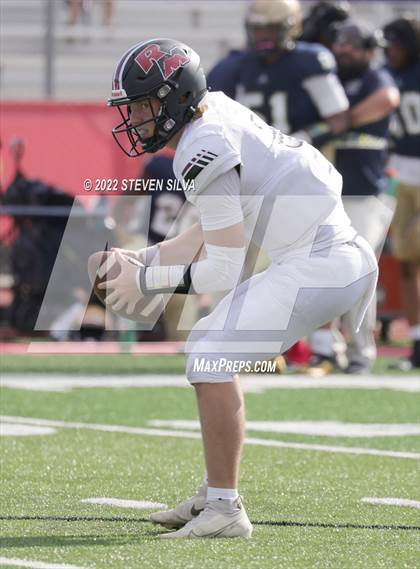 Thumbnail 2 in Mater Dei Catholic vs. Red Mountain (Honor Bowl) photogallery.