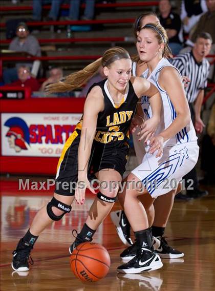 Thumbnail 3 in Waldron vs. Morristown (Shelby County Torunament) photogallery.