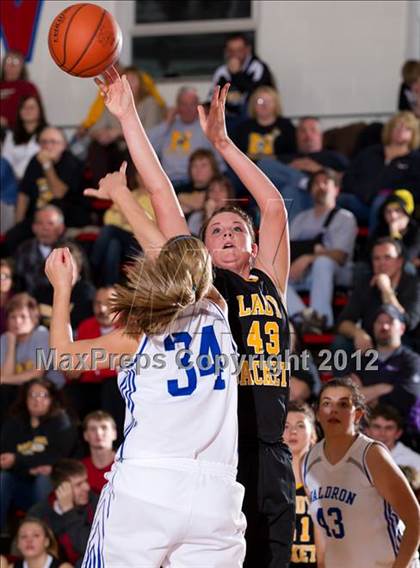Thumbnail 2 in Waldron vs. Morristown (Shelby County Torunament) photogallery.