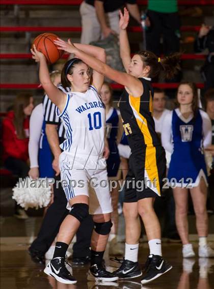 Thumbnail 1 in Waldron vs. Morristown (Shelby County Torunament) photogallery.
