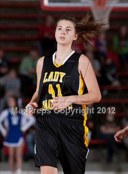 Thumbnail 1 in Waldron vs. Morristown (Shelby County Torunament) photogallery.