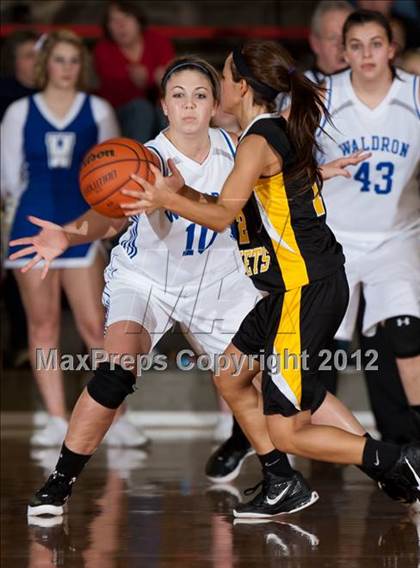 Thumbnail 1 in Waldron vs. Morristown (Shelby County Torunament) photogallery.