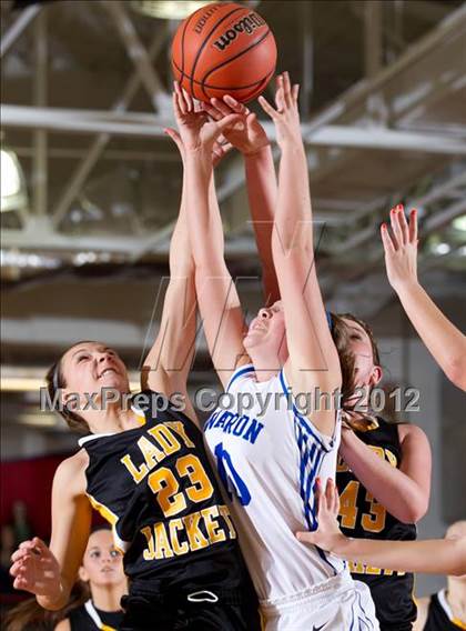 Thumbnail 2 in Waldron vs. Morristown (Shelby County Torunament) photogallery.