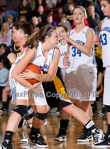 Thumbnail 3 in Waldron vs. Morristown (Shelby County Torunament) photogallery.