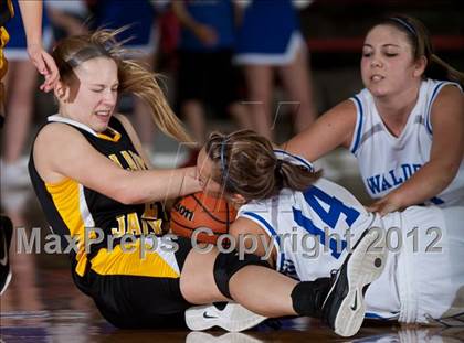 Thumbnail 1 in Waldron vs. Morristown (Shelby County Torunament) photogallery.