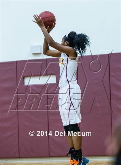 Thumbnail 3 in Middleton @ Brooks DeBartolo Collegiate photogallery.