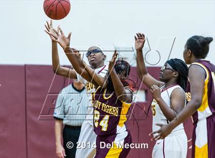 Thumbnail 2 in Middleton @ Brooks DeBartolo Collegiate photogallery.