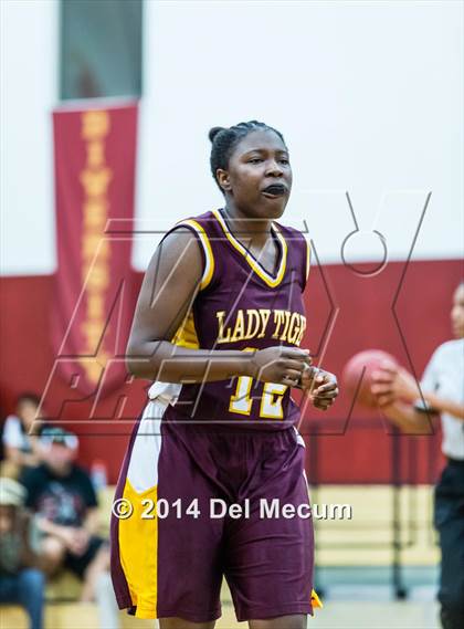 Thumbnail 2 in Middleton @ Brooks DeBartolo Collegiate photogallery.