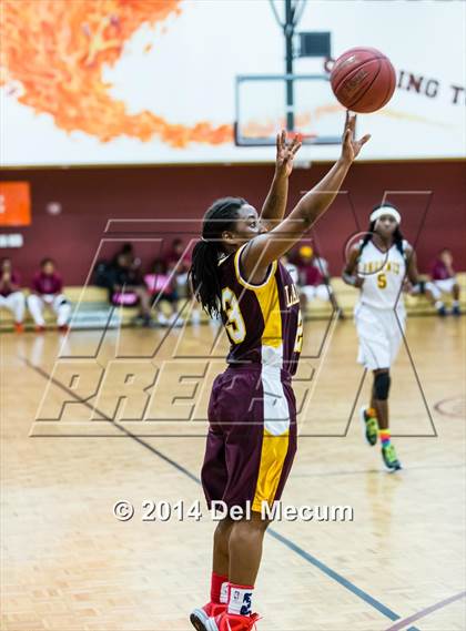 Thumbnail 3 in Middleton @ Brooks DeBartolo Collegiate photogallery.