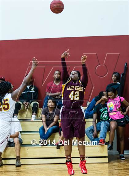 Thumbnail 1 in Middleton @ Brooks DeBartolo Collegiate photogallery.