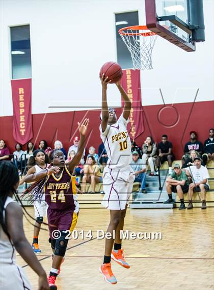 Thumbnail 2 in Middleton @ Brooks DeBartolo Collegiate photogallery.