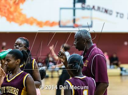 Thumbnail 3 in Middleton @ Brooks DeBartolo Collegiate photogallery.