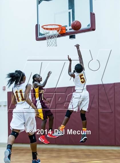Thumbnail 3 in Middleton @ Brooks DeBartolo Collegiate photogallery.