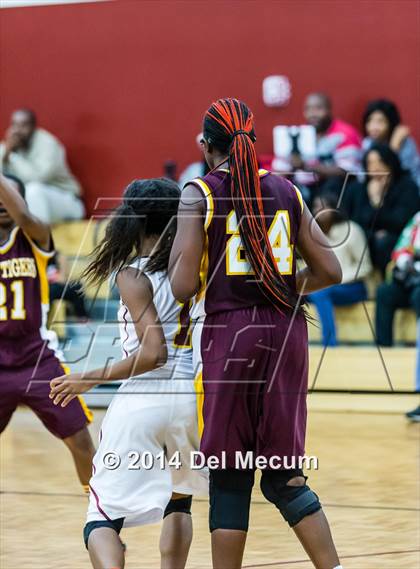 Thumbnail 1 in Middleton @ Brooks DeBartolo Collegiate photogallery.
