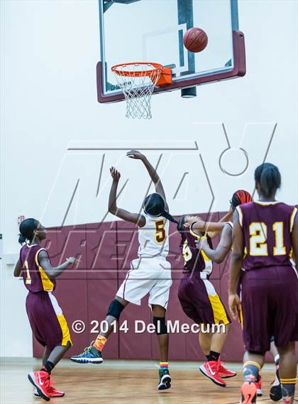 Thumbnail 3 in Middleton @ Brooks DeBartolo Collegiate photogallery.