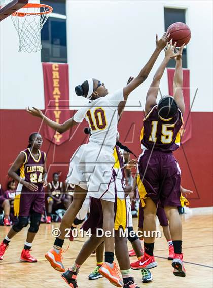Thumbnail 1 in Middleton @ Brooks DeBartolo Collegiate photogallery.