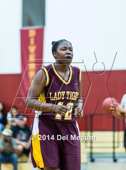 Thumbnail 1 in Middleton @ Brooks DeBartolo Collegiate photogallery.