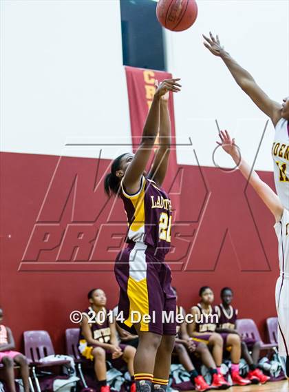 Thumbnail 1 in Middleton @ Brooks DeBartolo Collegiate photogallery.