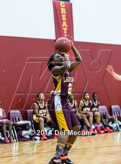 Thumbnail 2 in Middleton @ Brooks DeBartolo Collegiate photogallery.