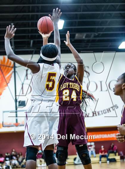 Thumbnail 2 in Middleton @ Brooks DeBartolo Collegiate photogallery.