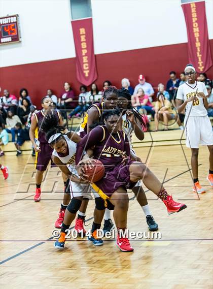Thumbnail 3 in Middleton @ Brooks DeBartolo Collegiate photogallery.