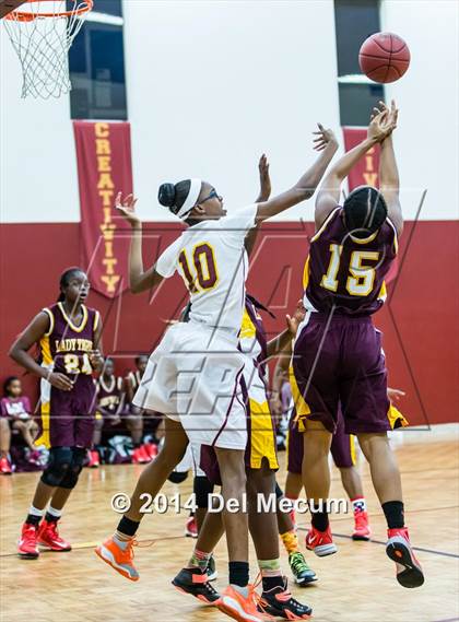 Thumbnail 2 in Middleton @ Brooks DeBartolo Collegiate photogallery.