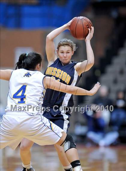 Thumbnail 3 in Mission Prep vs. Corcoran (CIF CS D4 Final) photogallery.