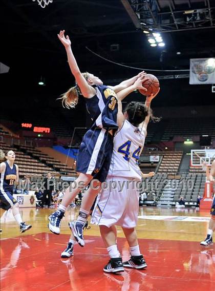 Thumbnail 2 in Mission Prep vs. Corcoran (CIF CS D4 Final) photogallery.