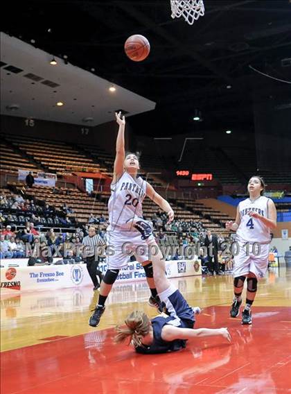 Thumbnail 2 in Mission Prep vs. Corcoran (CIF CS D4 Final) photogallery.