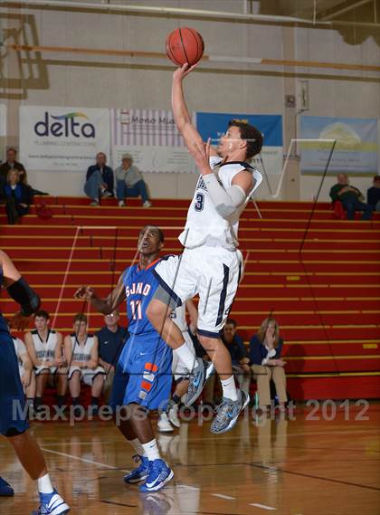 Thumbnail 1 in Bellarmine Prep vs. St. Joseph Notre Dame (Father Barry Christmas Classic) photogallery.