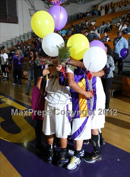 Thumbnail 3 in Lynwood vs. Downey photogallery.