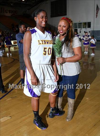 Thumbnail 3 in Lynwood vs. Downey photogallery.