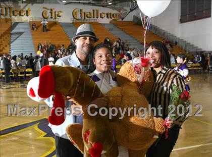 Thumbnail 1 in Lynwood vs. Downey photogallery.