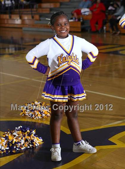 Thumbnail 3 in Lynwood vs. Downey photogallery.