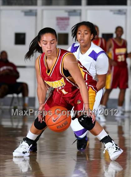 Thumbnail 1 in Lynwood vs. Downey photogallery.