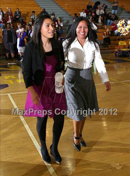Thumbnail 1 in Lynwood vs. Downey photogallery.