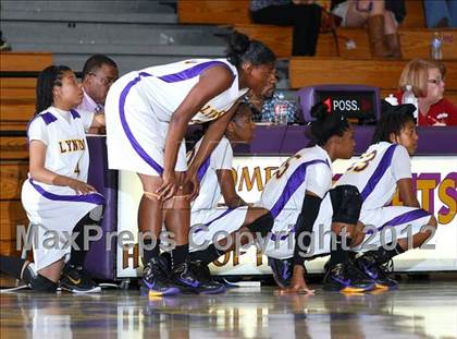 Thumbnail 2 in Lynwood vs. Downey photogallery.