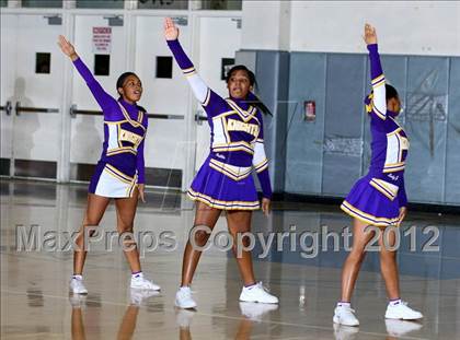 Thumbnail 2 in Lynwood vs. Downey photogallery.