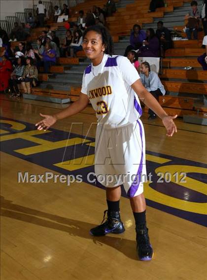 Thumbnail 3 in Lynwood vs. Downey photogallery.