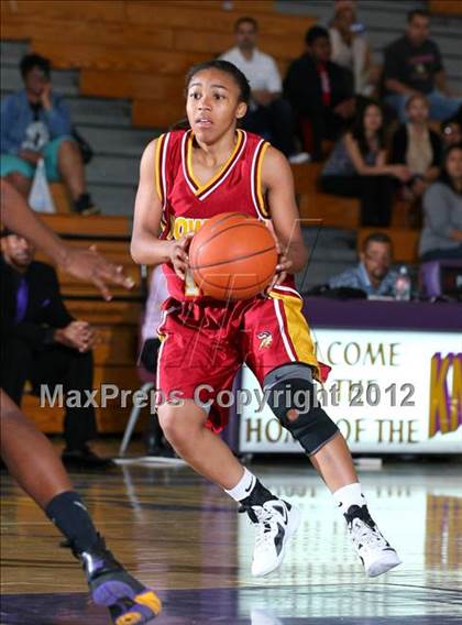 Thumbnail 3 in Lynwood vs. Downey photogallery.