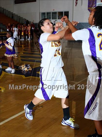 Thumbnail 3 in Lynwood vs. Downey photogallery.
