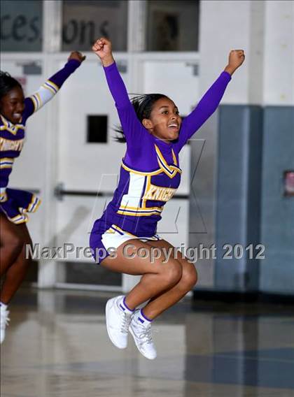 Thumbnail 3 in Lynwood vs. Downey photogallery.