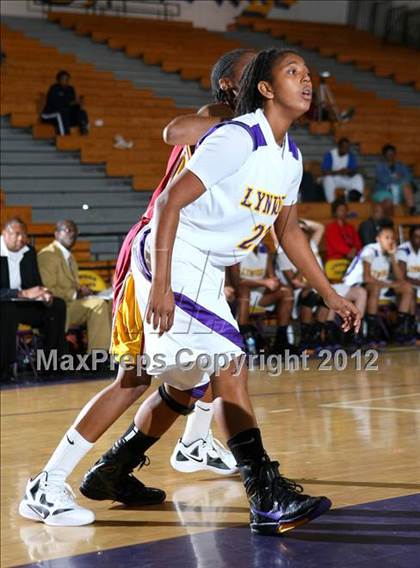 Thumbnail 3 in Lynwood vs. Downey photogallery.
