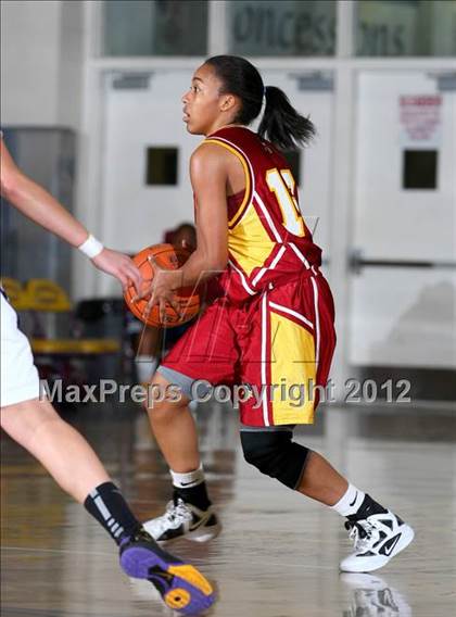 Thumbnail 2 in Lynwood vs. Downey photogallery.