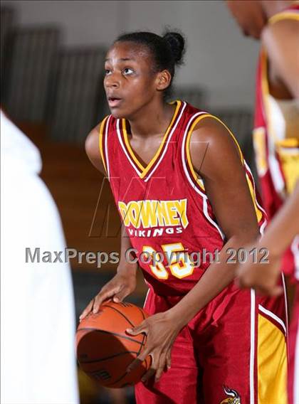 Thumbnail 2 in Lynwood vs. Downey photogallery.
