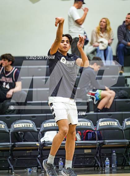 Thumbnail 2 in JSerra Catholic @ Servite photogallery.